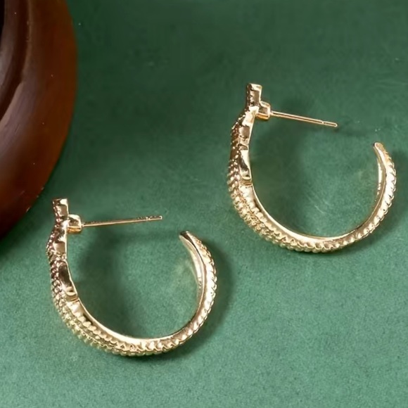 Gator 14K gp dangle hoop earrings - Picture 7 of 7